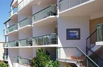 Whitecaps Holiday Apartments - Hotel Gold Coast 2