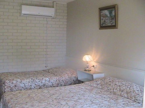 Cobden Roadhouse Motel - Hotel Gold Coast 0