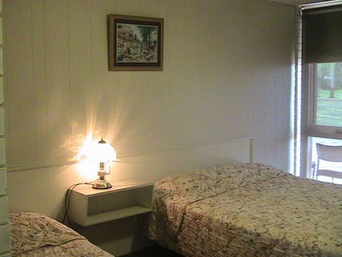 Cobden Roadhouse Motel - Hotel Gold Coast 2