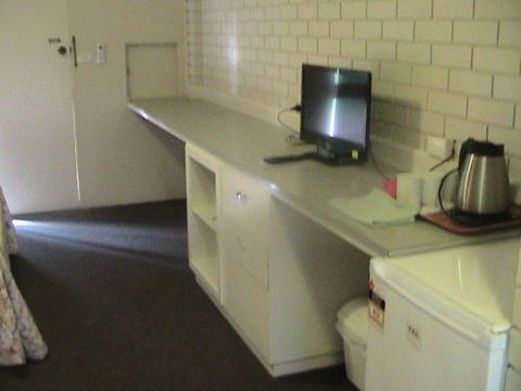 Cobden Roadhouse Motel - Hotel Gold Coast 3