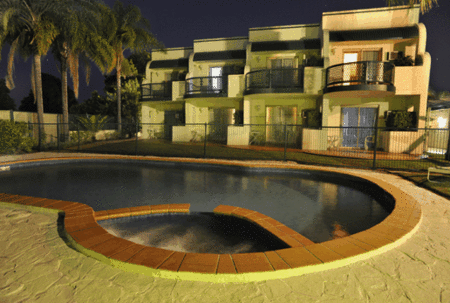McNevins Maryborough Motel - Hotel Gold Coast