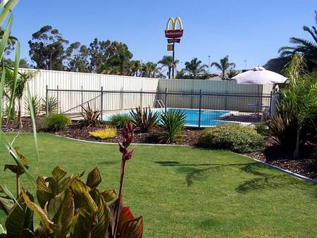Renmark Motor Inn - Hotel Gold Coast 3