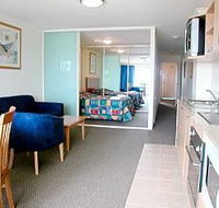The Entrance Waldorf Apartments - Hotel Gold Coast