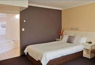 Country Comfort Tamworth Towers - Hotel Gold Coast 3