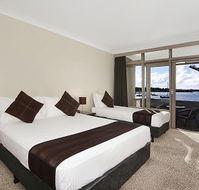 Waters Edge Country Comfort - Hotel Gold Coast