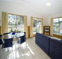 Swan Lake Holiday Park - Hotel Gold Coast