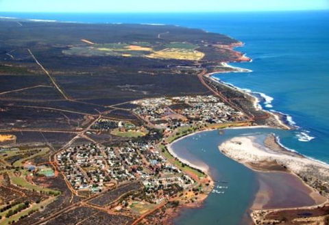 Kalbarri Accommodation Service - Hotel Gold Coast 8