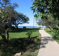 Raintrees On Moffat Beach - Hotel Gold Coast
