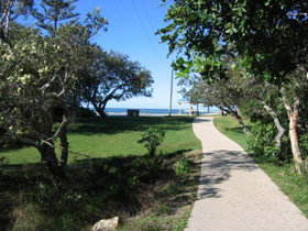 Raintrees On Moffat Beach - Hotel Gold Coast 0