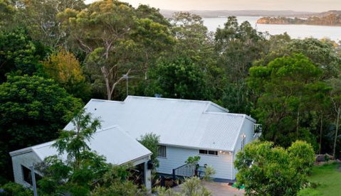 The Lake Limo - Hotel Gold Coast 6