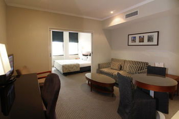 Quality Hotel Batman's Hill On Collins - Hotel Gold Coast 10