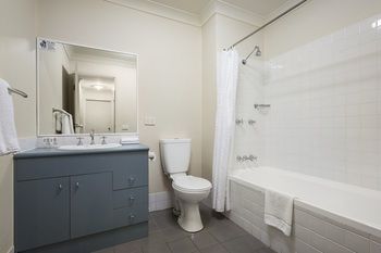 APX Parramatta - Hotel Gold Coast 9