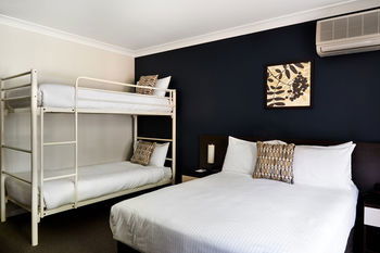 175 (formerly Wesley Lodge) - Hotel Gold Coast 3