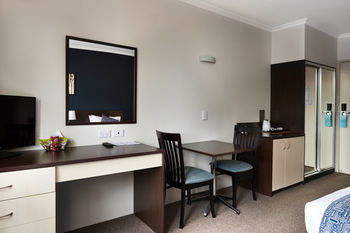 175 (formerly Wesley Lodge) - Hotel Gold Coast 5