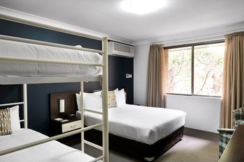 175 (formerly Wesley Lodge) - Hotel Gold Coast 6