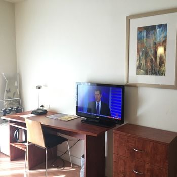 Ramada Encore Dandenong - Hotel Gold Coast 14