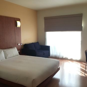 Ramada Encore Dandenong - Hotel Gold Coast 15