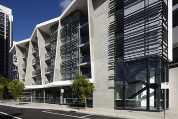 Grand Mercure Apartments Docklands - Hotel Gold Coast 32