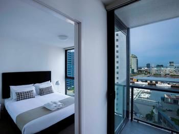 Grand Mercure Apartments Docklands - Hotel Gold Coast 50