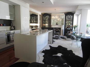 Andre's Mews Luxury Serviced Apartments - Hotel Gold Coast 14