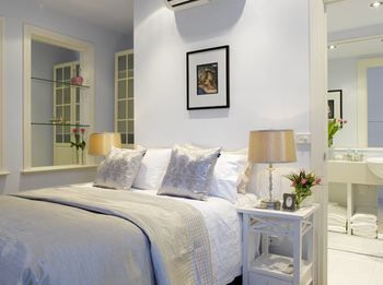 Andre's Mews Luxury Serviced Apartments - Hotel Gold Coast 27