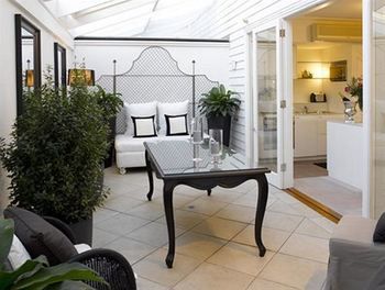 Andre's Mews Luxury Serviced Apartments - Hotel Gold Coast 28