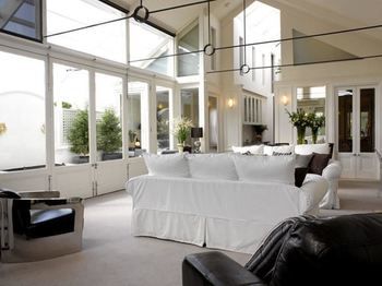 Andre's Mews Luxury Serviced Apartments - Hotel Gold Coast 38