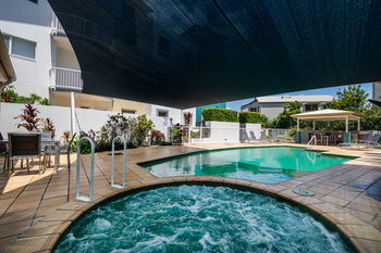 Coolum Seaside - Hotel Gold Coast 3