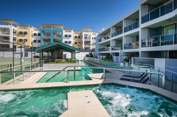 Coolum Seaside - Hotel Gold Coast 4
