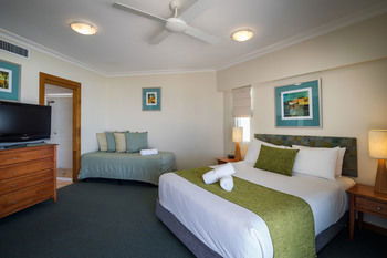Coolum Seaside - Hotel Gold Coast 7