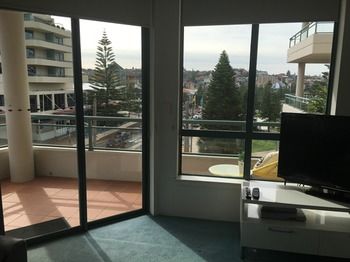 AEA The Coogee View Serviced Apartments - Hotel Gold Coast 13