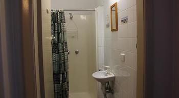Burwood Bed And Breakfast - Hotel Gold Coast 15