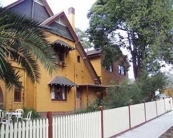 Burwood Bed And Breakfast - Hotel Gold Coast 1
