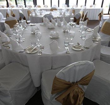 The Huskisson - Hotel Gold Coast 7