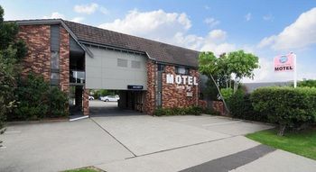 The Huskisson - Hotel Gold Coast 10
