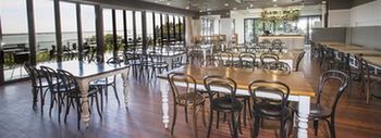 The Huskisson - Hotel Gold Coast 11