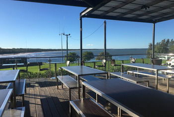 The Huskisson - Hotel Gold Coast 14