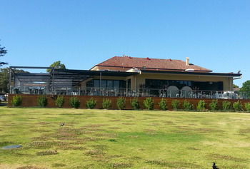The Huskisson - Hotel Gold Coast 23