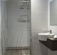 The Huskisson - Hotel Gold Coast