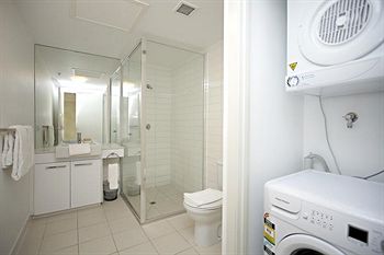 Astra Apartments - Docklands - Hotel Gold Coast 5