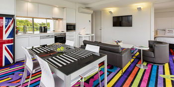 ADGE Boutique Apartment Hotel - Hotel Gold Coast 7
