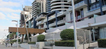 Apartments Melbourne Domain - Docklands - Hotel Gold Coast 5