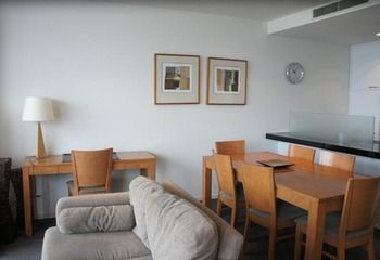 Apartments Melbourne Domain - Docklands - Hotel Gold Coast 14