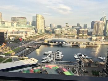 Apartments Melbourne Domain - Docklands - Hotel Gold Coast 22