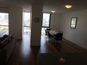 Apartments Melbourne Domain - Docklands - Hotel Gold Coast 25
