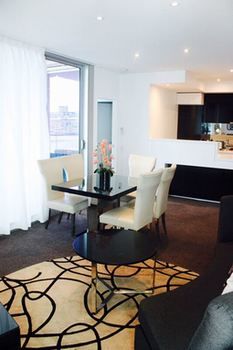 Apartments Melbourne Domain - Docklands - Hotel Gold Coast 37