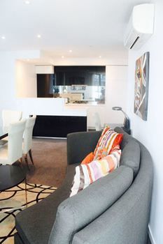 Apartments Melbourne Domain - Docklands - Hotel Gold Coast 38