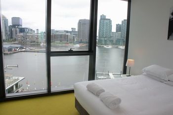 Apartments Melbourne Domain - Docklands - Hotel Gold Coast 45