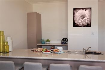 H Boutique Hotel - Hotel Gold Coast 1