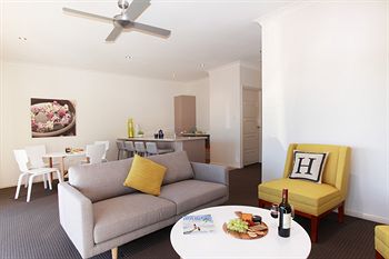 H Boutique Hotel - Hotel Gold Coast 3